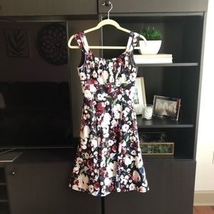 WHBM floral dress size 00